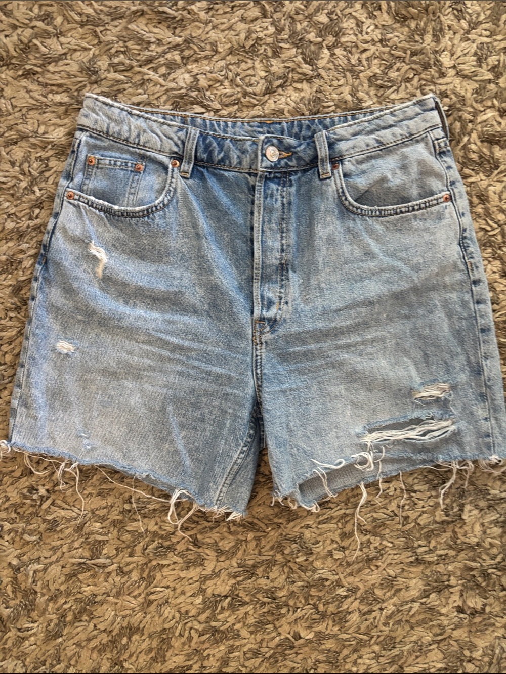 H&M Divided Light Wash Distressed Denim Shorts